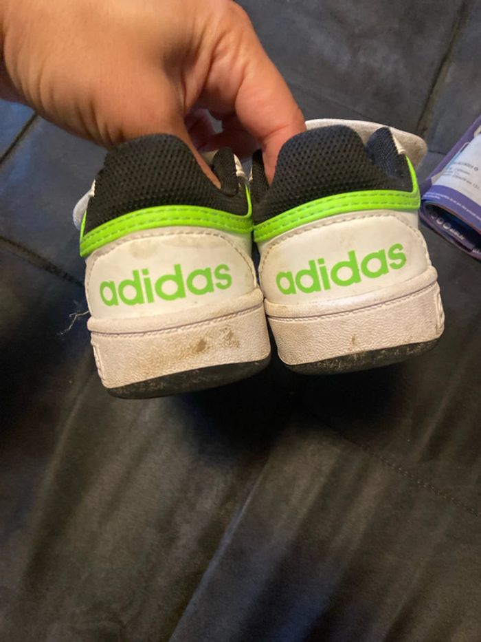 Baskets adidas pointure 24 - photo numéro 3