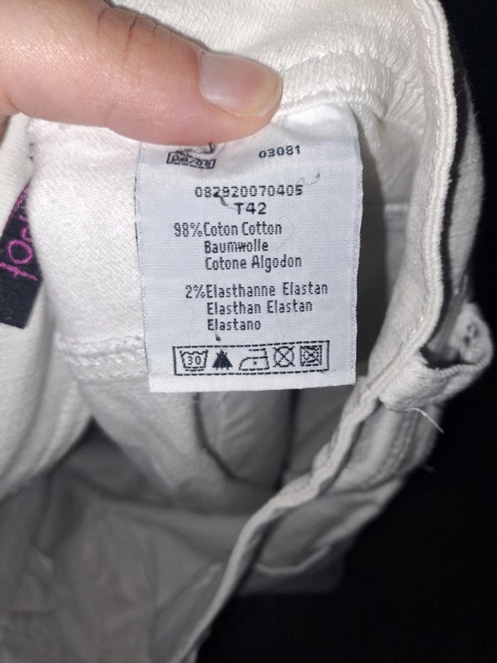 Jean femme taille 42 - photo numéro 4