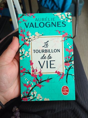 Aurelie valognes "le tourbillon de la vie " 