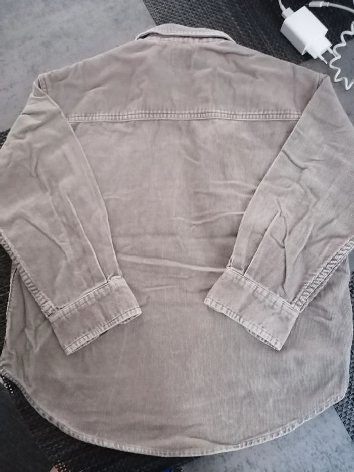 Chemise velour kaki garçon 8ans GAP tbe - photo numéro 3