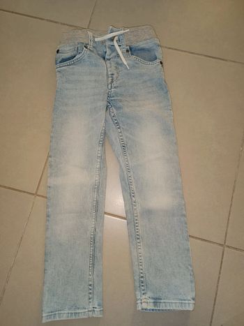 Jean slim fit  taille 5/6 ans