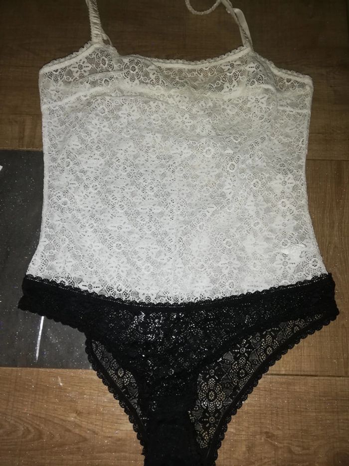 Body dentelle bicolore zara TM/L