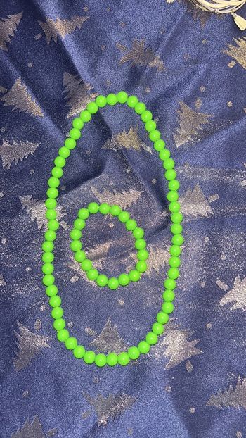 Colliers et bracelets