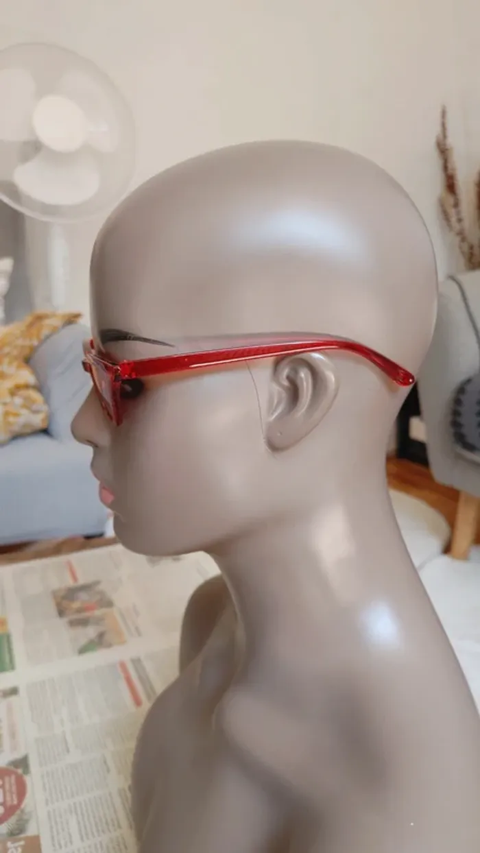 Lunettes rétro vintage style papillon rouge - photo numéro 3