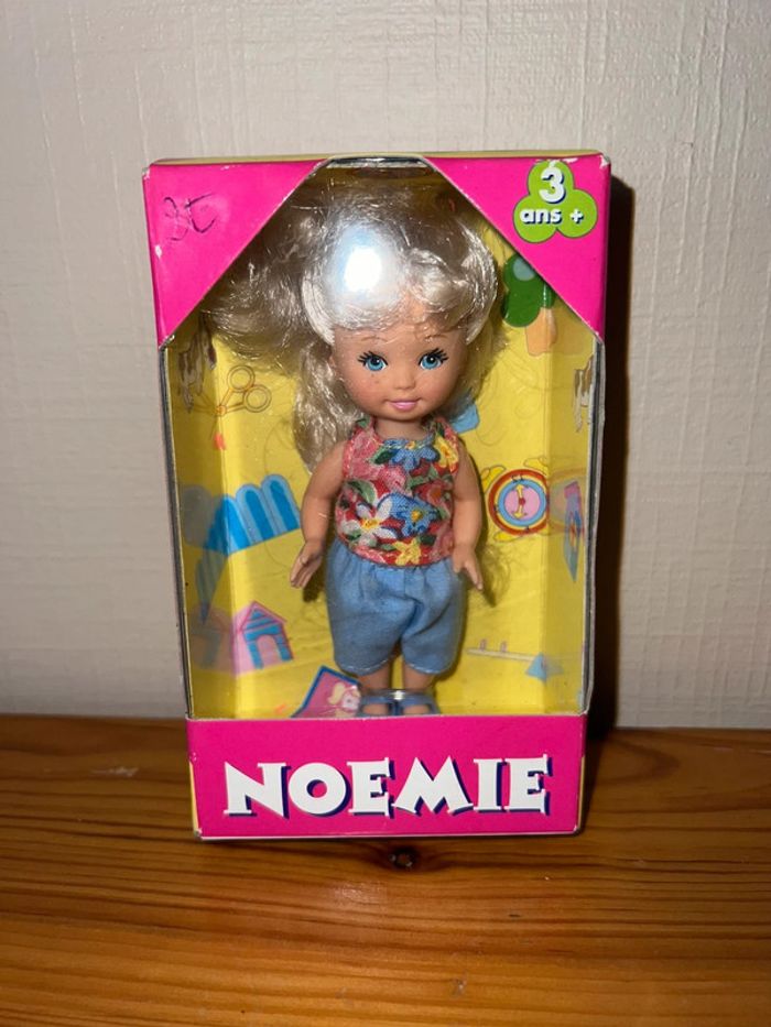 Poupée Noémie style barbie