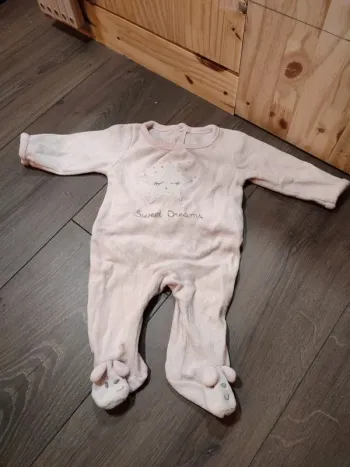 Pyjama étoile rose pâle in extenso 1 mois