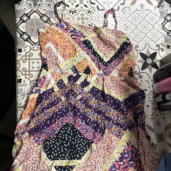 Robe M