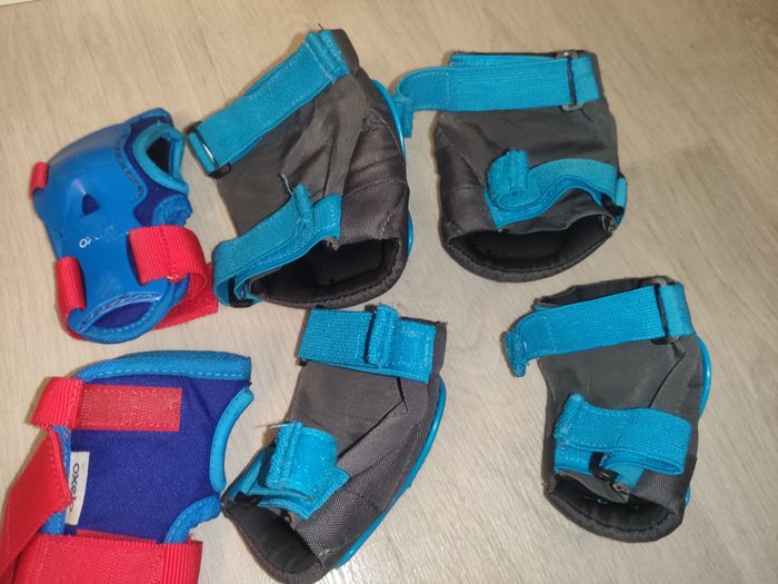 Protections genoux, coudes, poignets Btwin taille XS - photo numéro 3
