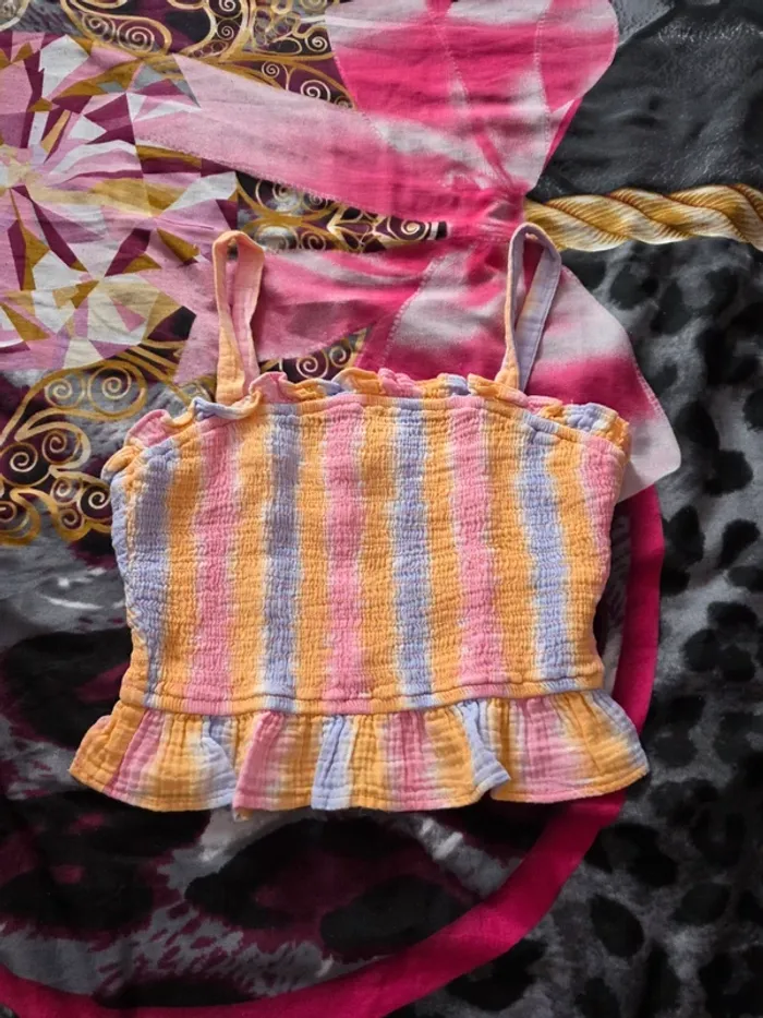 Crop top