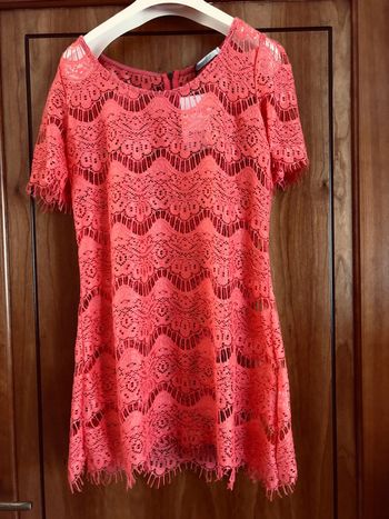 Blouse dentelle manches courtes corail neuf avec étiquette