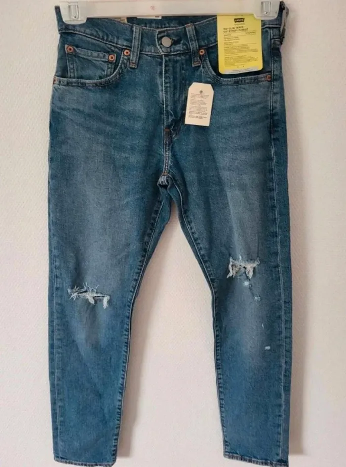 Jean levis Neuf 512 taille 38
