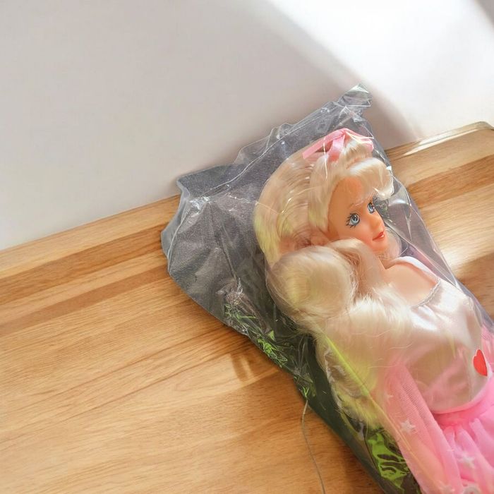 Barbie linette qui parle - photo numéro 4