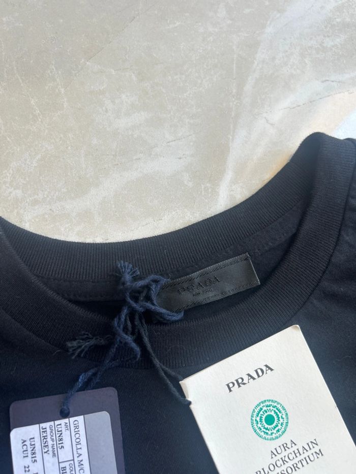T Shirt Prada - photo numéro 5