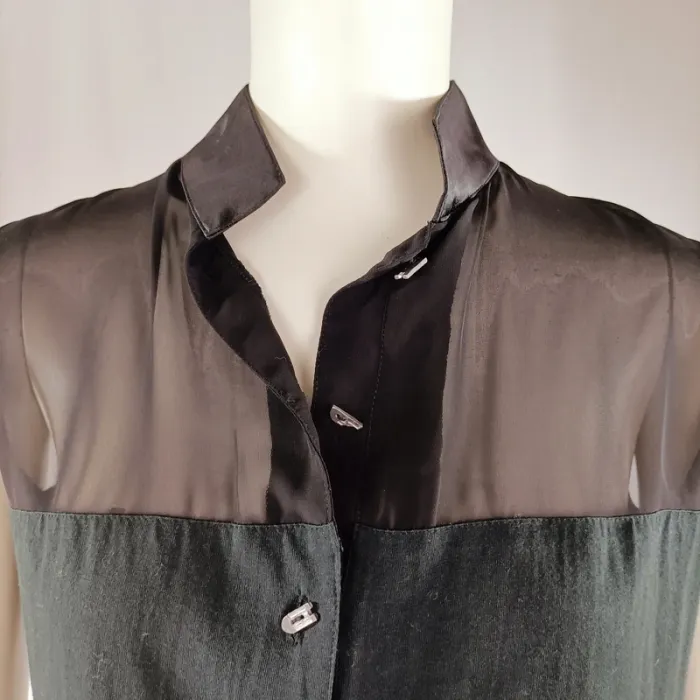 Top noir sans manches Biche de Bère col mao voile et satin effet graphique dos S A1330 - photo numéro 6