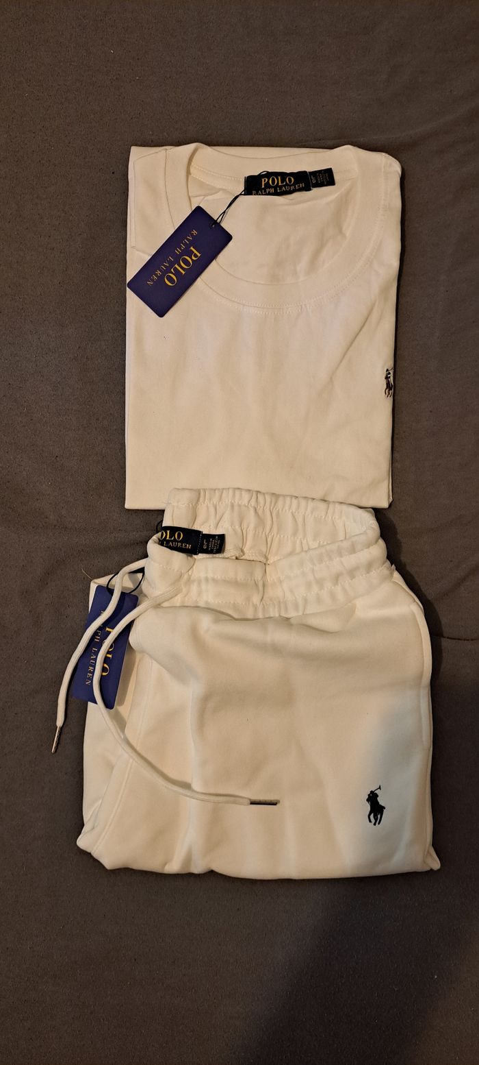 Ensemble Ralph Lauren short blanc et tee-shirt blanc  . Taille : L - photo numéro 7