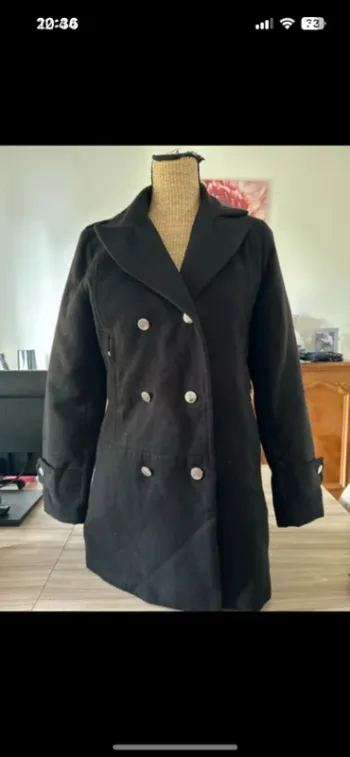 Manteau chose promise