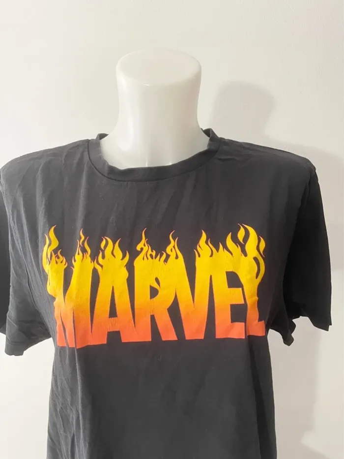 T-shirt noir marvel - photo numéro 3
