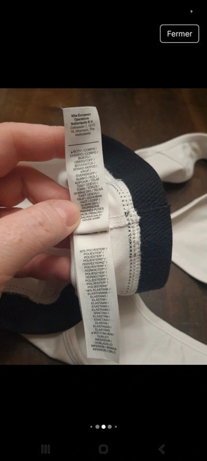 Jolie Brassière de sport blanche Nike taille S - photo numéro 13