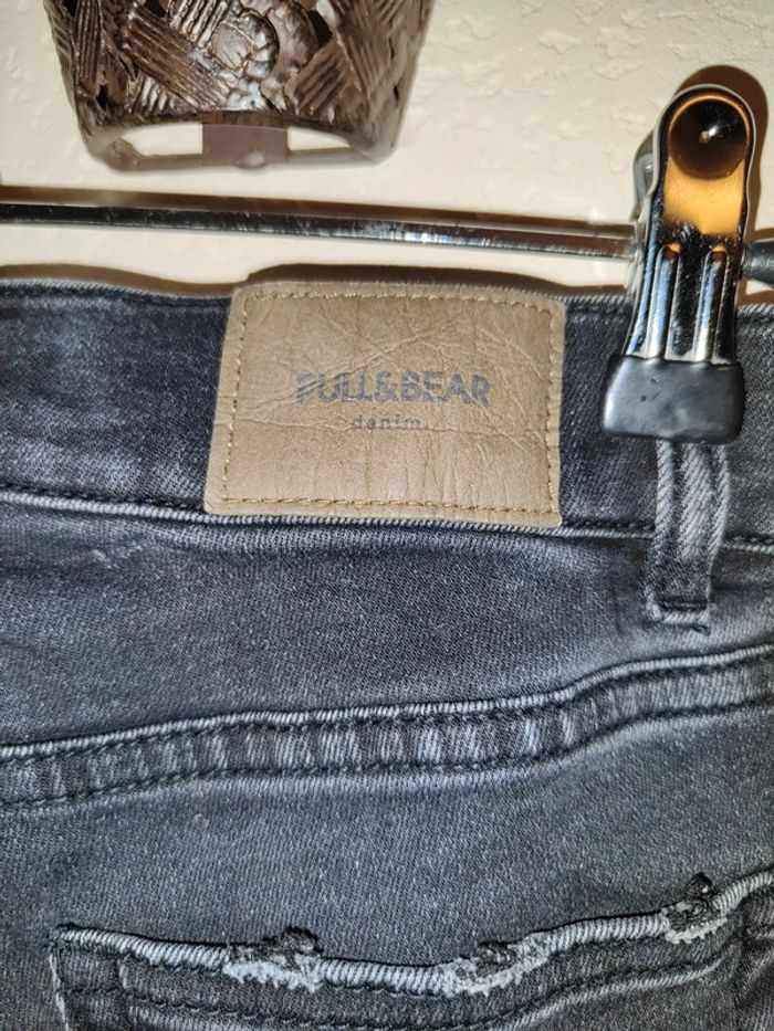 Jean noir pull&bear taille 32 - photo numéro 4