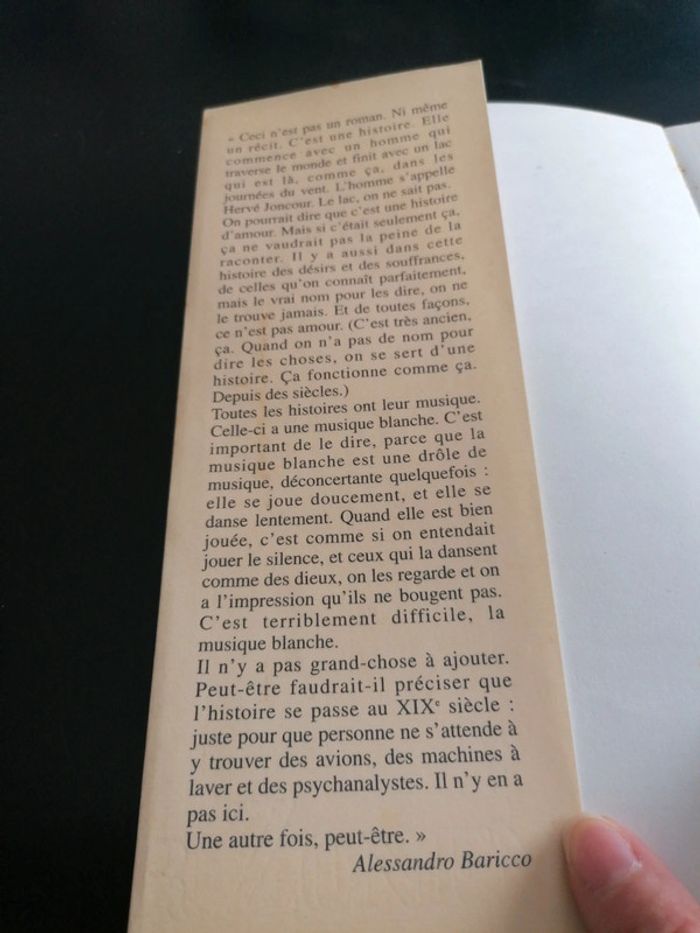 Livre "Soie" Roman Albin Michel - photo numéro 3