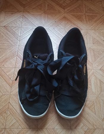 Basket puma en daim et lacets en ruban