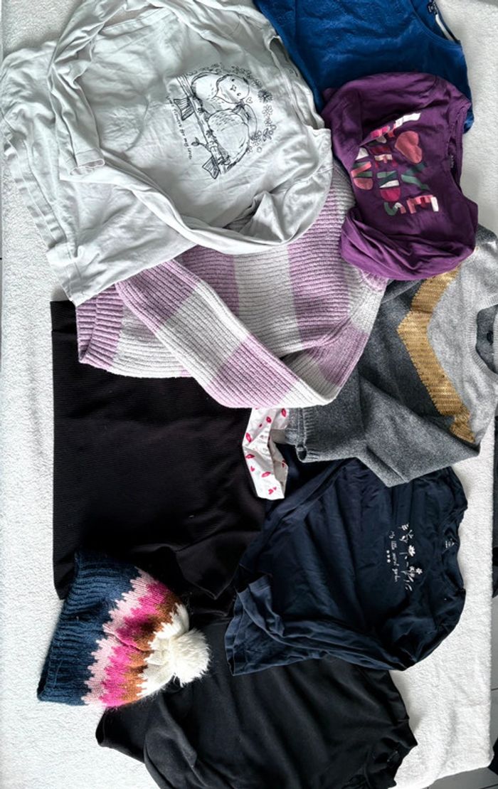 Grand Lot Vêtements Fille 12 ans - Pulls, T-shirts, Bonnets - Kiabi, Décathlon, In Extenso