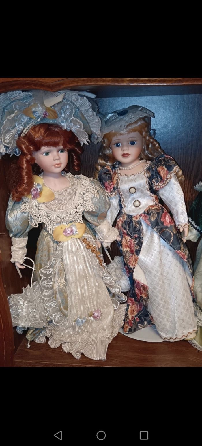 Poupée en porcelaine - photo numéro 3