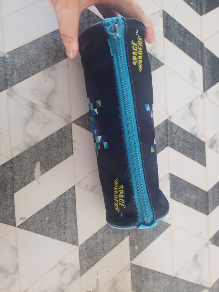 Trousse scolaire - photo numéro 7