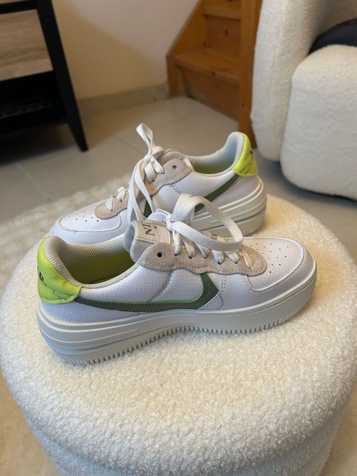 Baskets Air Force 1 Nike taille 36 - photo numéro 6