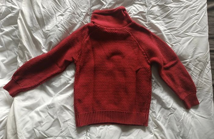 Pull col montant rouge 3 ans - photo numéro 2