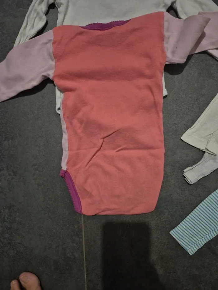 Lot de bodies manches longues fille 12 mois - photo numéro 9