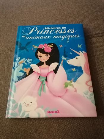 Livre Hemma histoires de princesses et animaux magiques