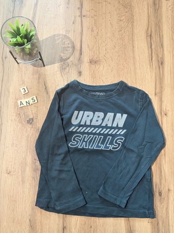 Tee shirt manches longues - 98 cm