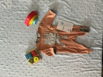 pyjama grenouillère en velours rayé orange et gris 6 mois kitchoun