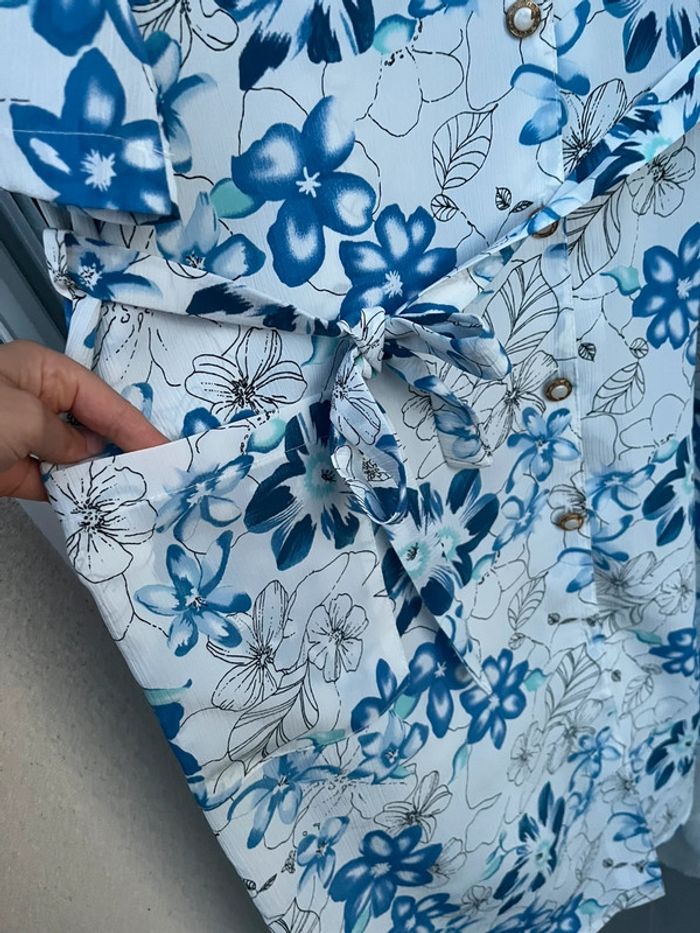 Robe fleurie en 44 - photo numéro 5