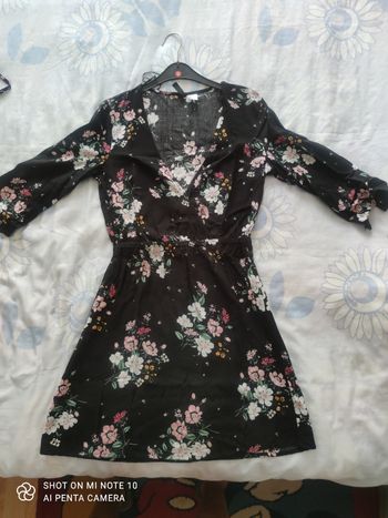 Jolie petite robe cache coeur taille 36