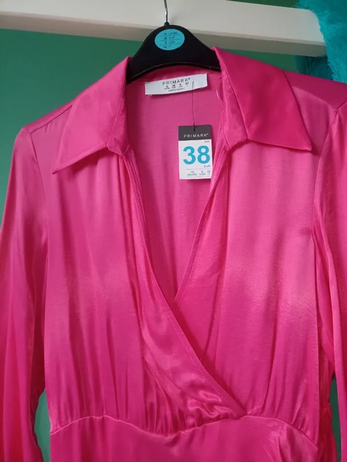 Robe fushia satiné Taille 38 Primark - photo numéro 2