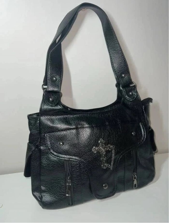 Sac noir goth Y2K croix argentée – Style punk américain tendance, grand format chic et original - photo numéro 4