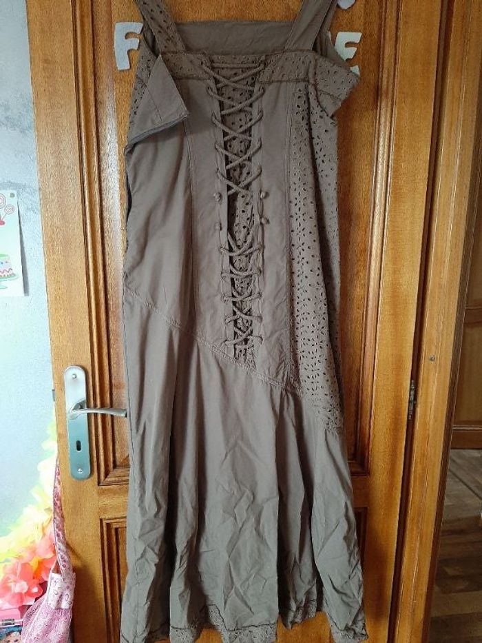 Robe cérémonie avec petit gilet T.42