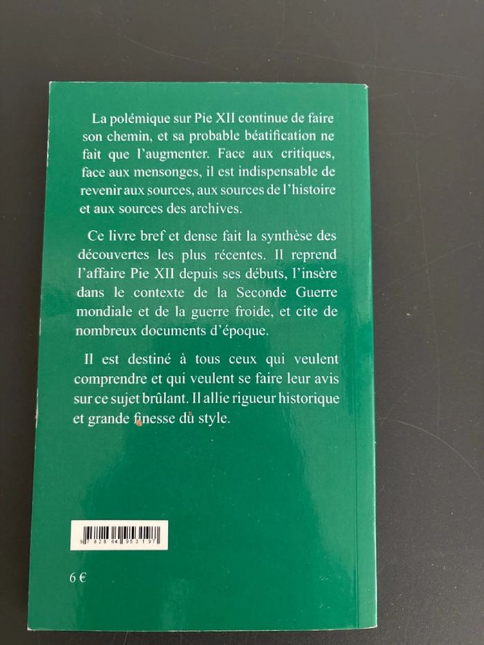 Lot de 2 magnifiques petits livres Pie XII face aux Nazis et le pape et la grande guerre - photo numéro 2