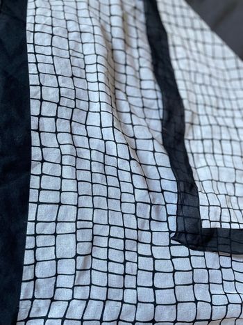 Foulard Carré Noir & Blanc 70 X 70 cm