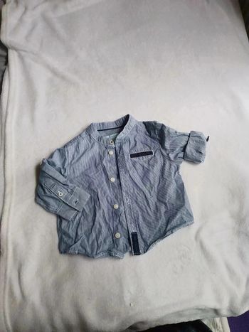 Jolie Chemise col mao  9 mois