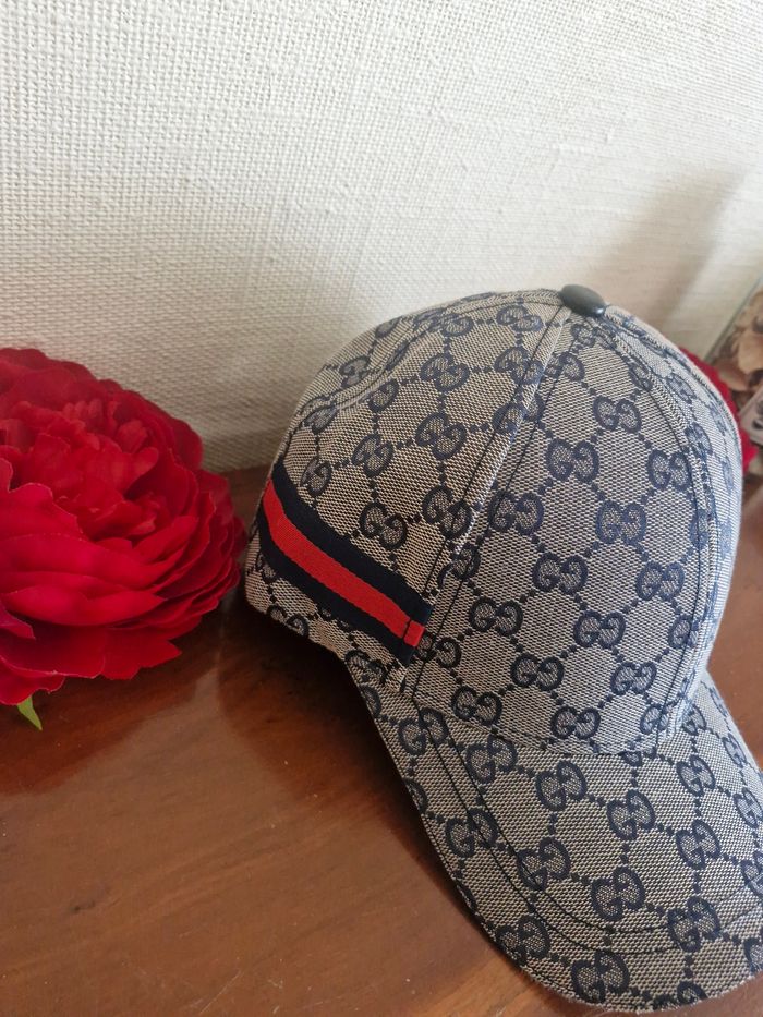 Casquette gucci bleu - photo numéro 4