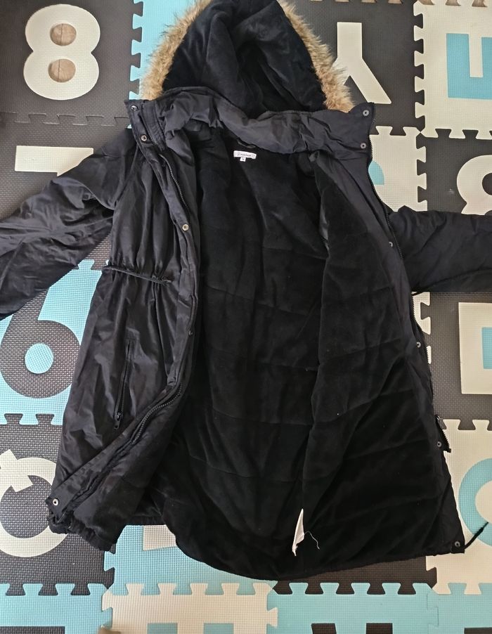 Manteau de maternité et porte-bébé