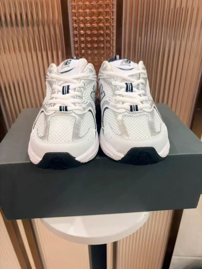 New Balance 530 Taille 37 - photo numéro 2