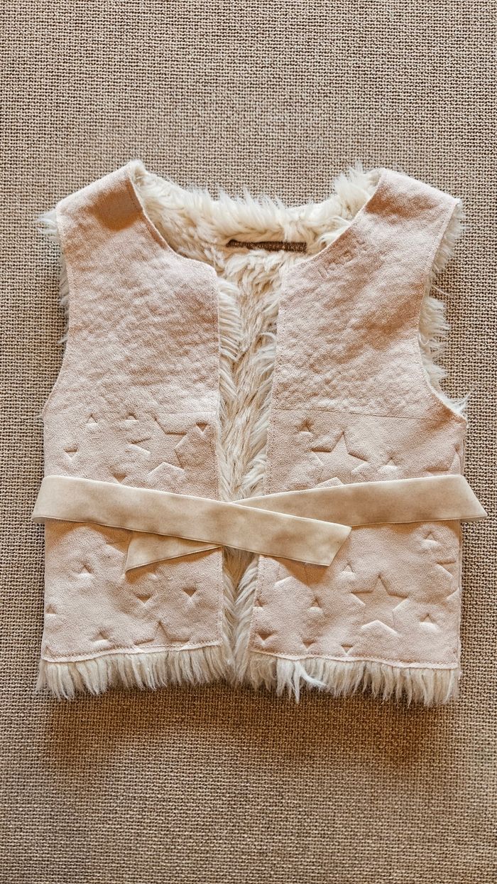 Gilet fille IKKS  réversible faux mouton 4 à 6 ans