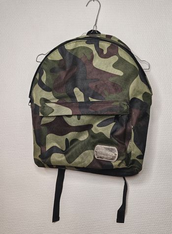 Sac à dos motif militaire