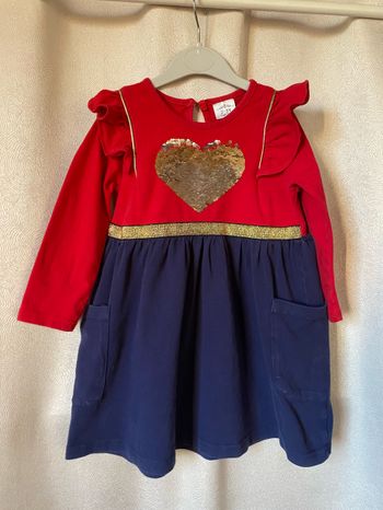 Très jolie robe confortable coeur sequins doré 2-3 ans 98 cm