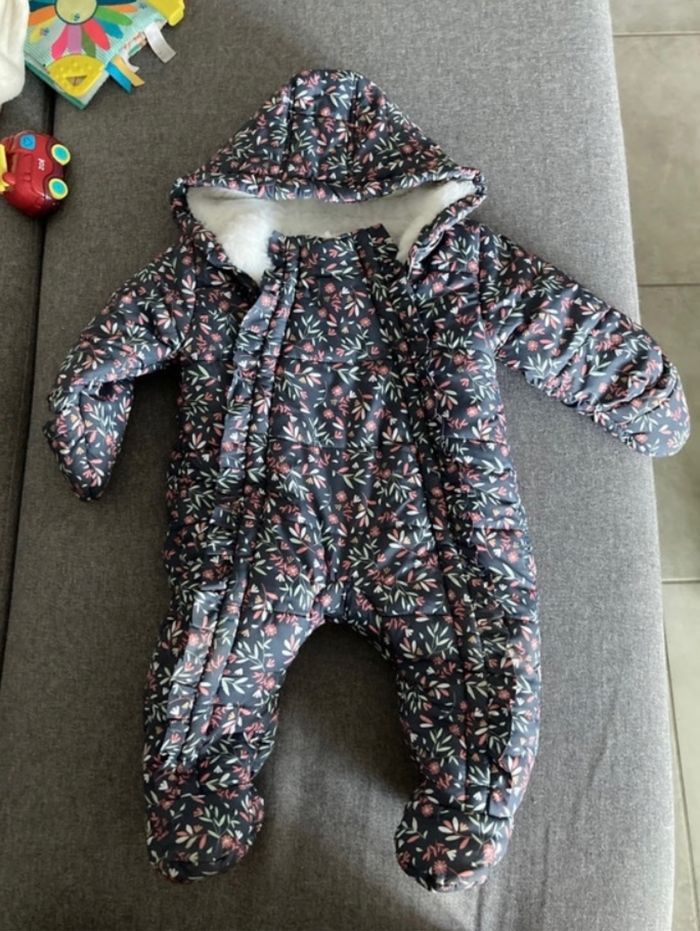 Combinaison bébé neige - photo numéro 1