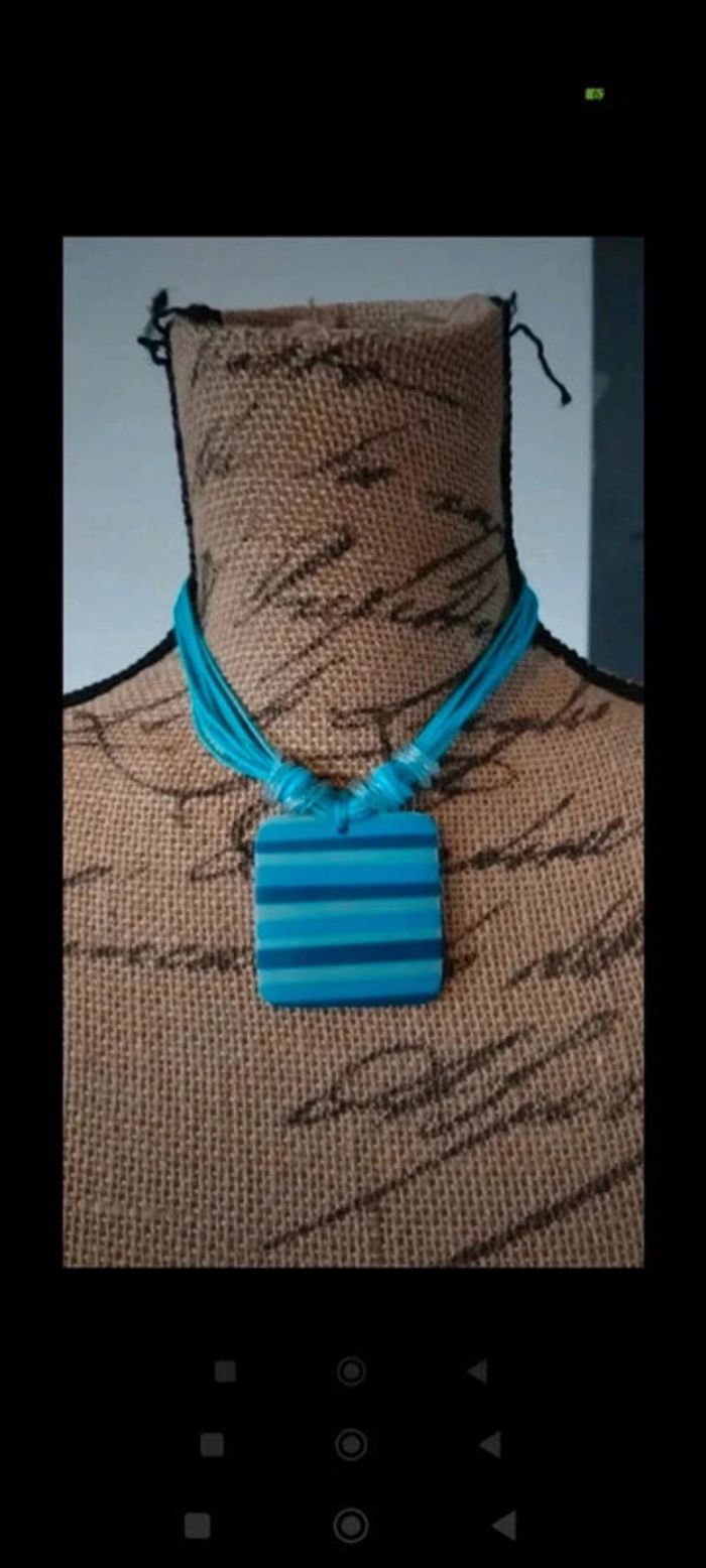 Collier pendentif bleu - photo numéro 3